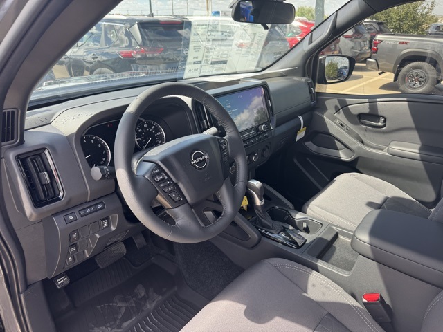2026 Nissan Frontier SV photo 2