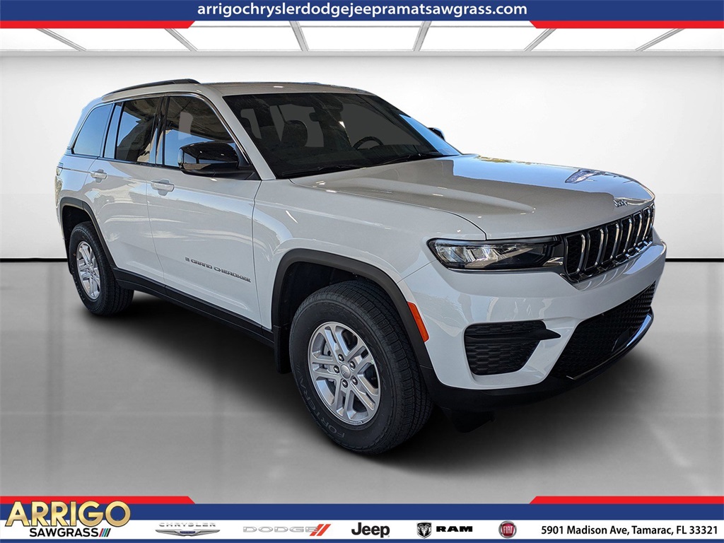 2025 Jeep Grand Cherokee Laredo