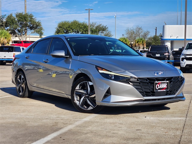 2023 Hyundai Elantra SEL FWD