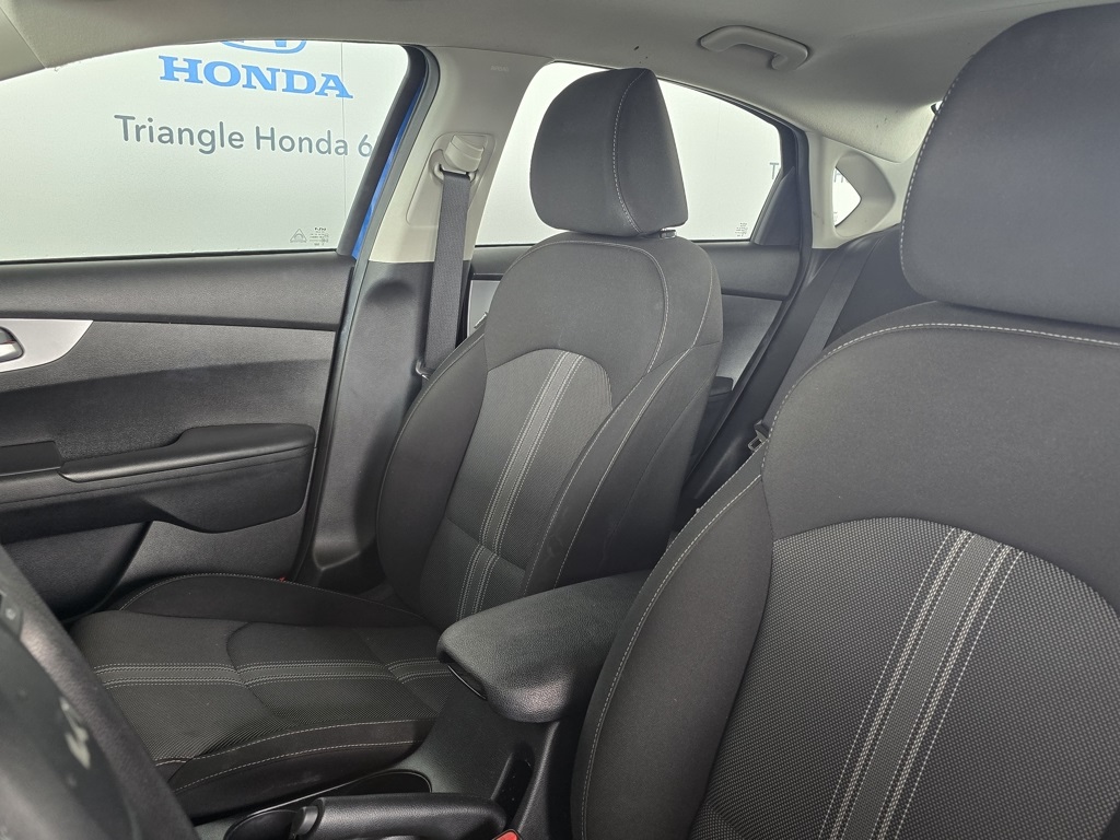 Thumbnail: 2024 Kia Forte - 11