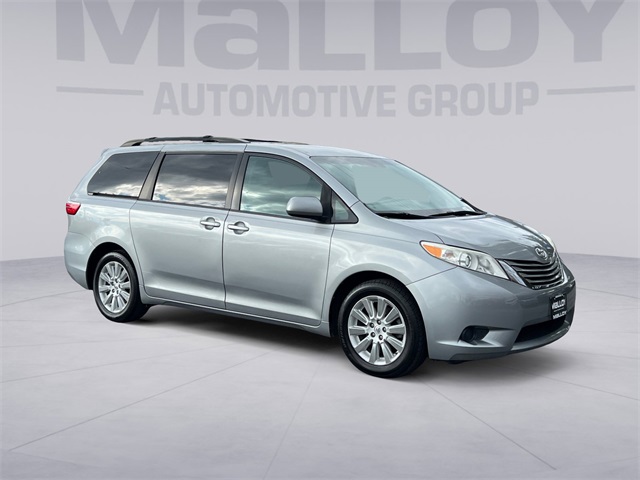 2015 Toyota Sienna LE 7-Passenger AWD