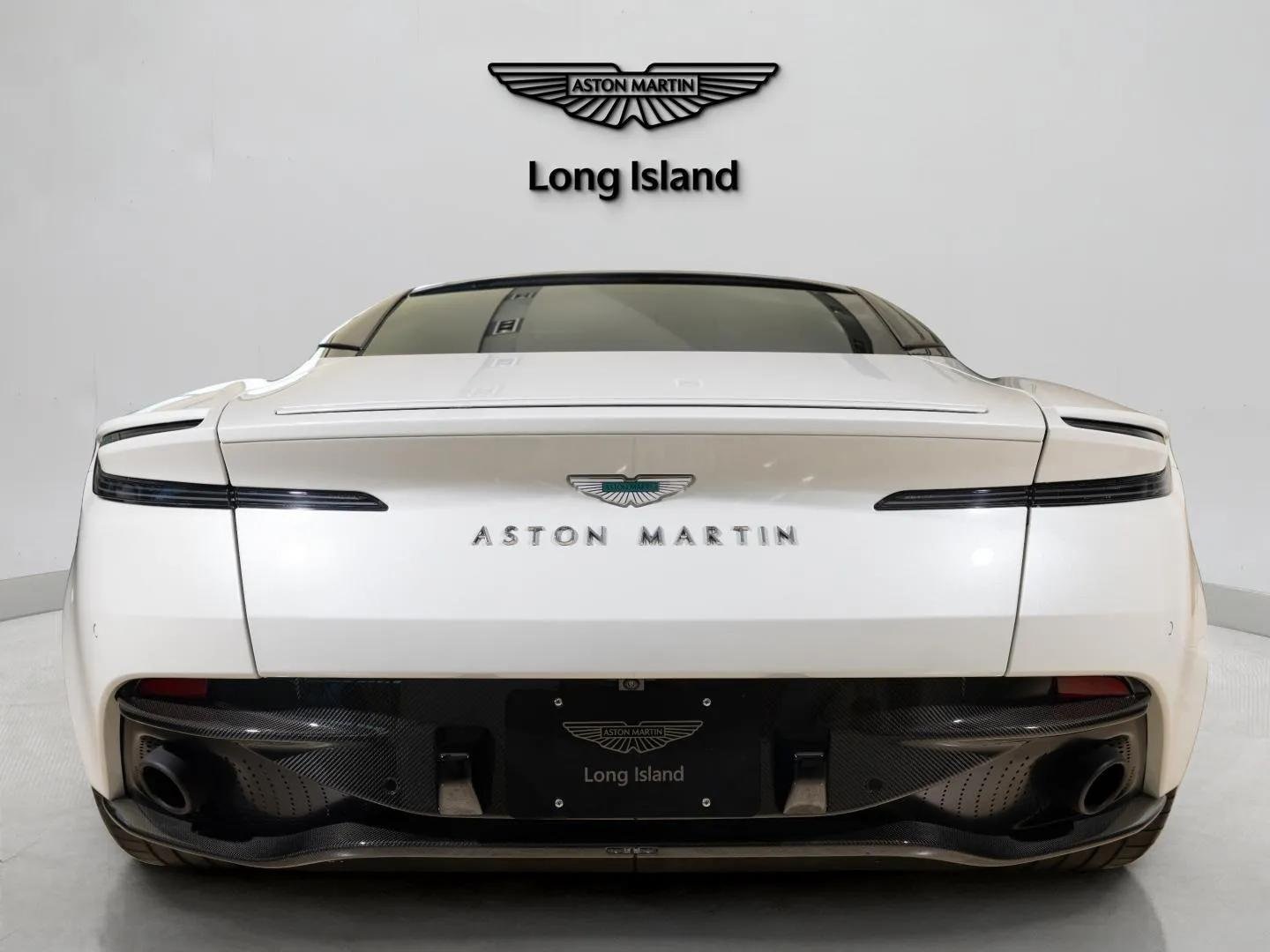 2024 Aston Martin DB12 photo 5