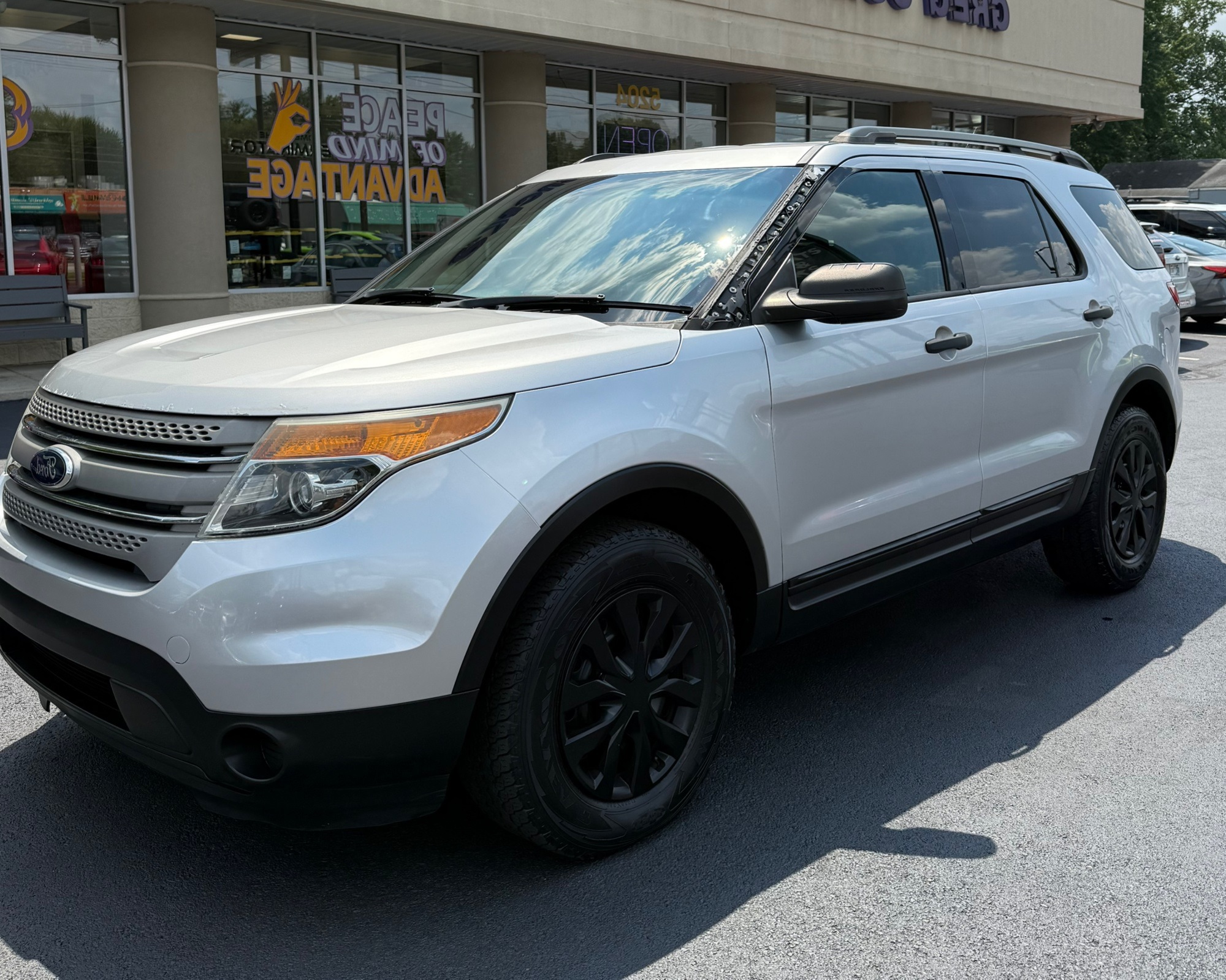 2013 Ford Explorer Base photo 4