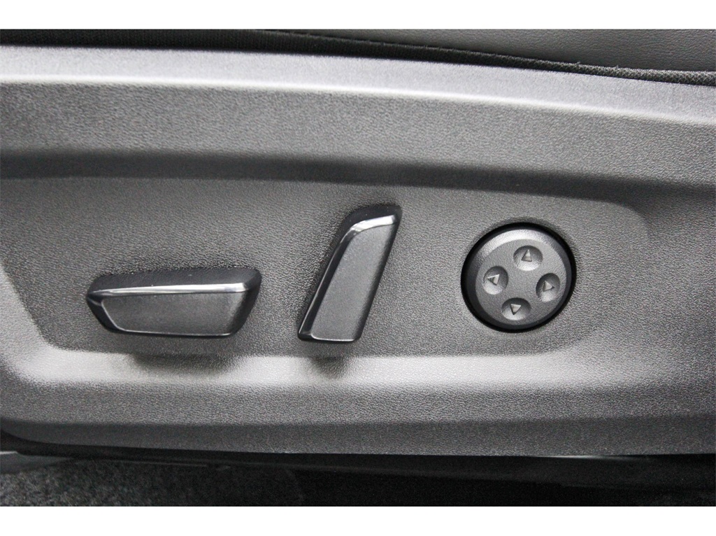 2026 Nissan Murano Platinum White at Bravo Nissan