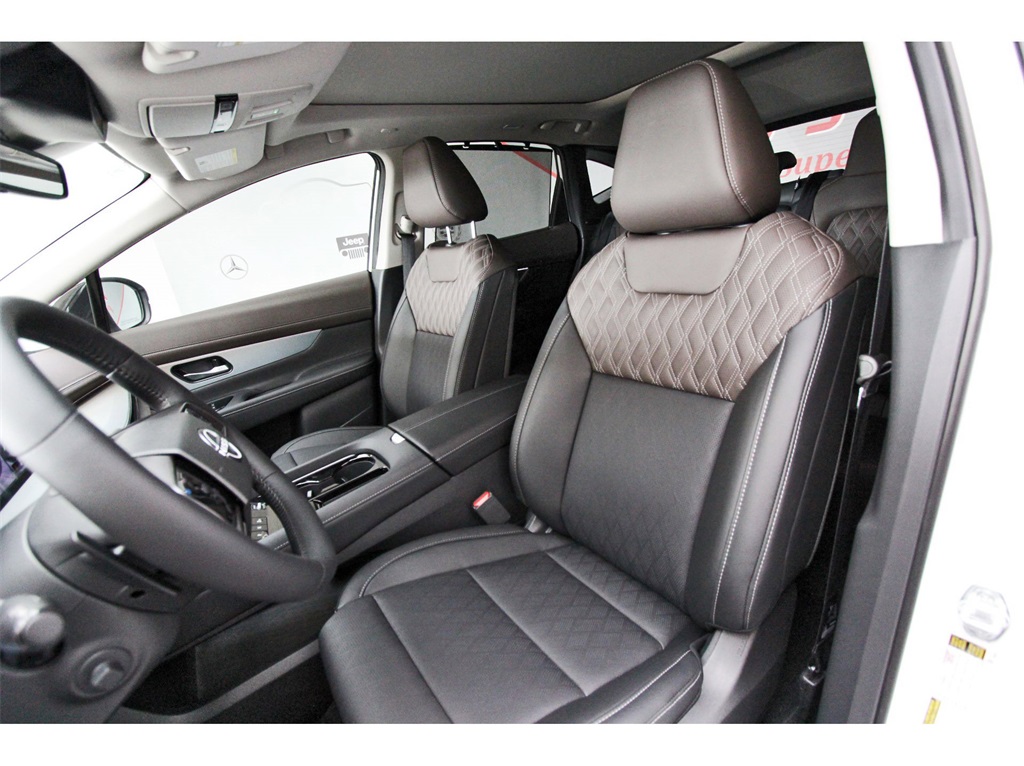 2026 Nissan Murano Platinum White at Bravo Nissan