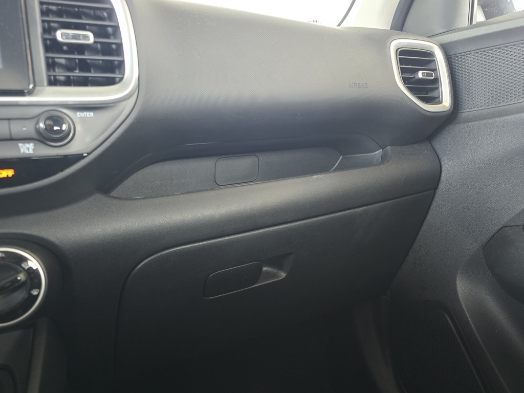 Thumbnail: 2023 Hyundai Venue - 14