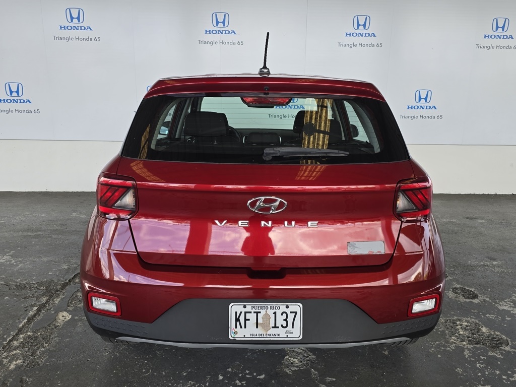 Thumbnail: 2023 Hyundai Venue - 23