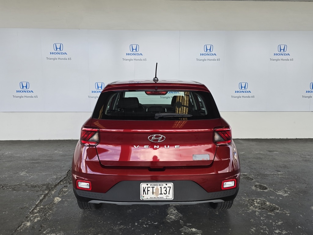 Thumbnail: 2023 Hyundai Venue - 5