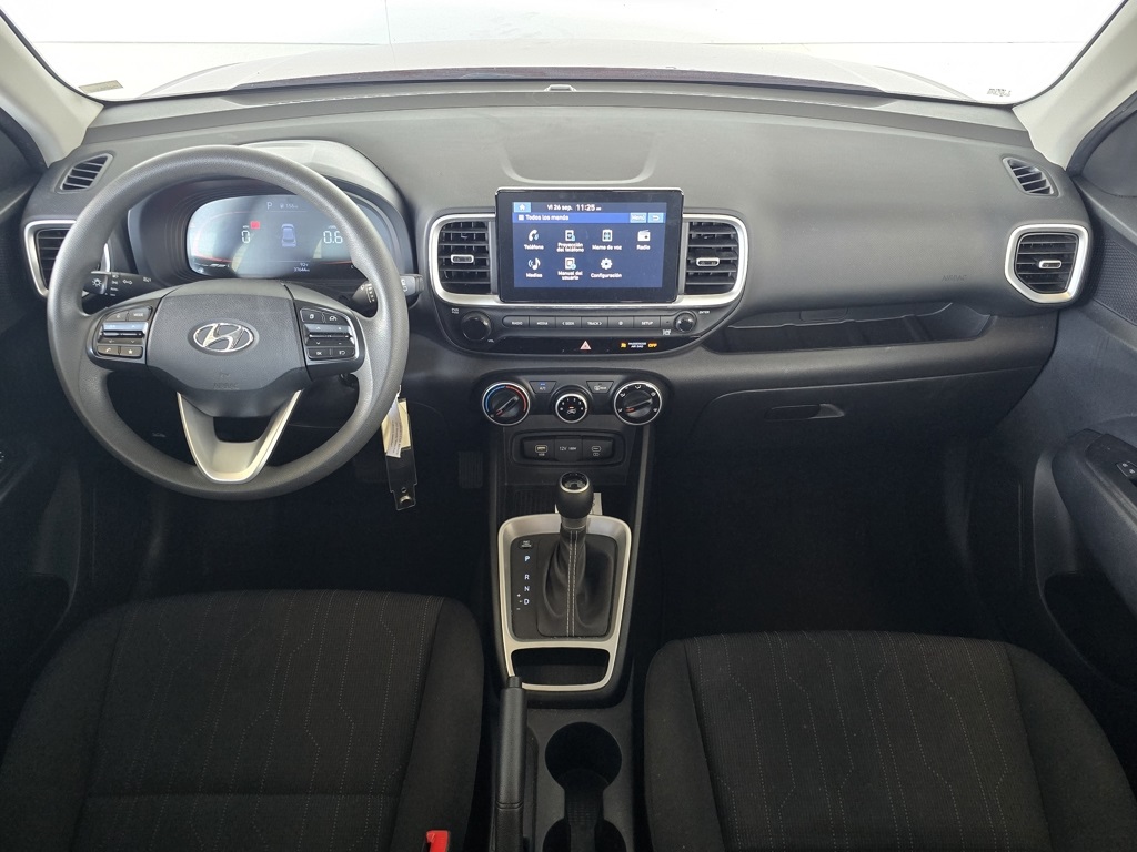 Thumbnail: 2023 Hyundai Venue - 7