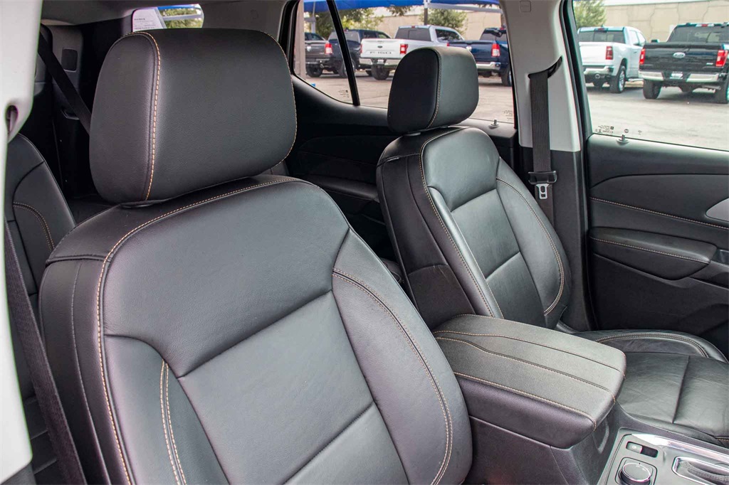 Used Car 2020 Chevrolet Traverse  3lt For Sale Under $30,000 In San Marcos, Texas