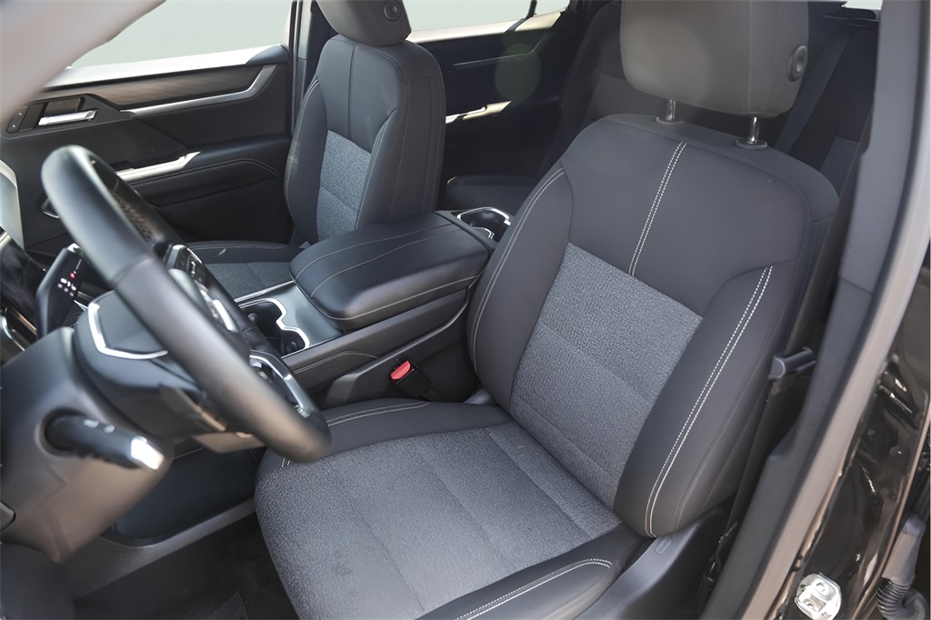 Used Car 2025 Gmc Acadia  Elevation For Sale Under $40,000 In Austin, Texas