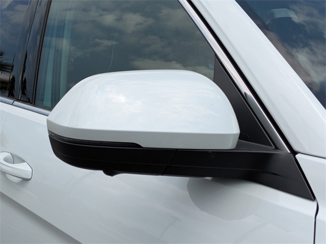 2025 Volkswagen Atlas 2.0T SEL Premium R-Line - 11