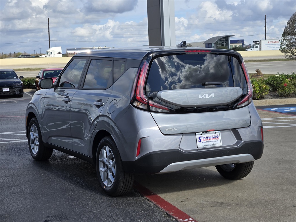 2025 Kia Soul LX Gray at Shottenkirk Kia Fort Bend