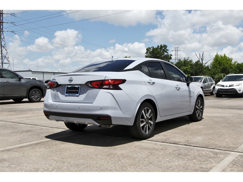 2025 Nissan Versa 1.6 SV - 3