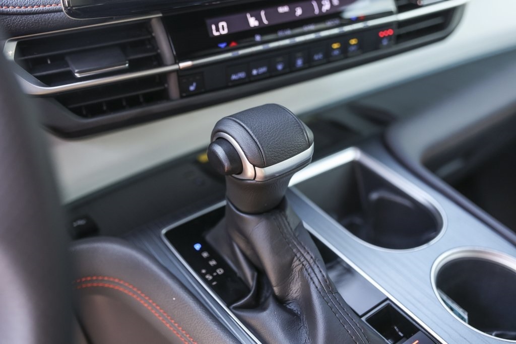 Used Car 2022 Toyota Sienna  Xse For Sale Under $50,000 In Austin, Texas