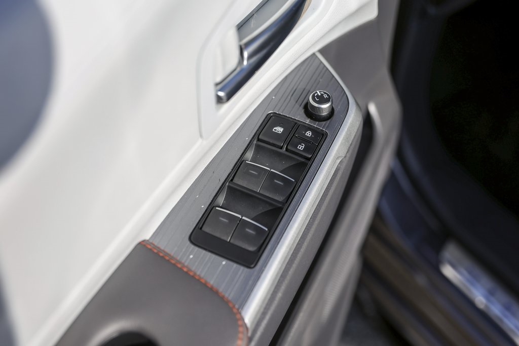 Used Car 2022 Toyota Sienna  Xse For Sale Under $50,000 In Austin, Texas