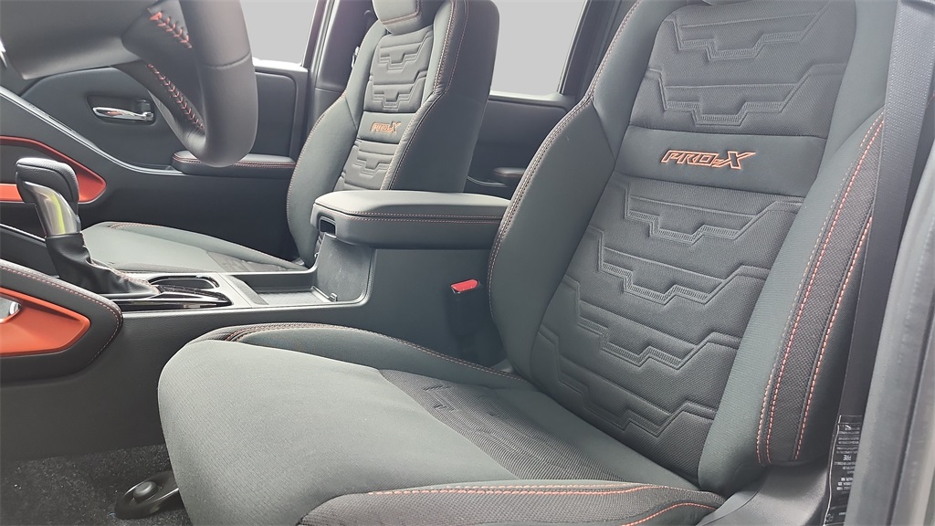 2025 Nissan Frontier