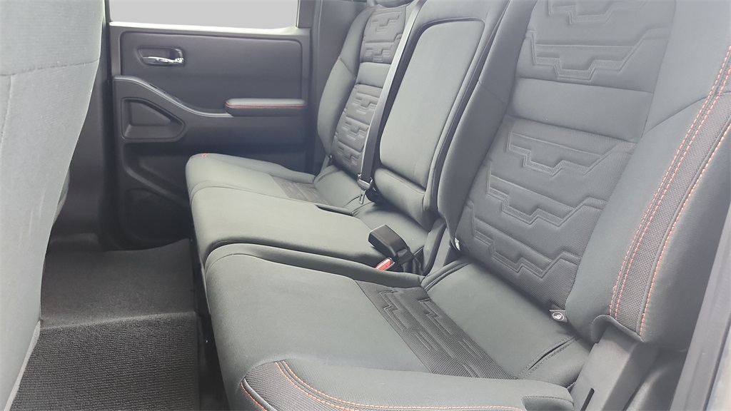 2025 Nissan Frontier