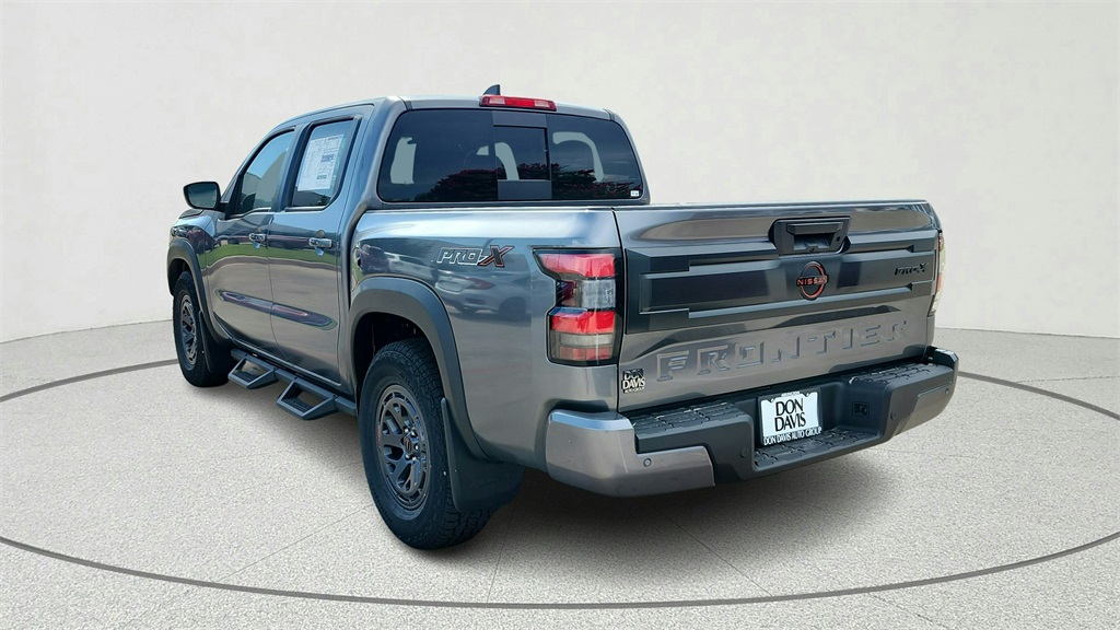 2025 Nissan Frontier