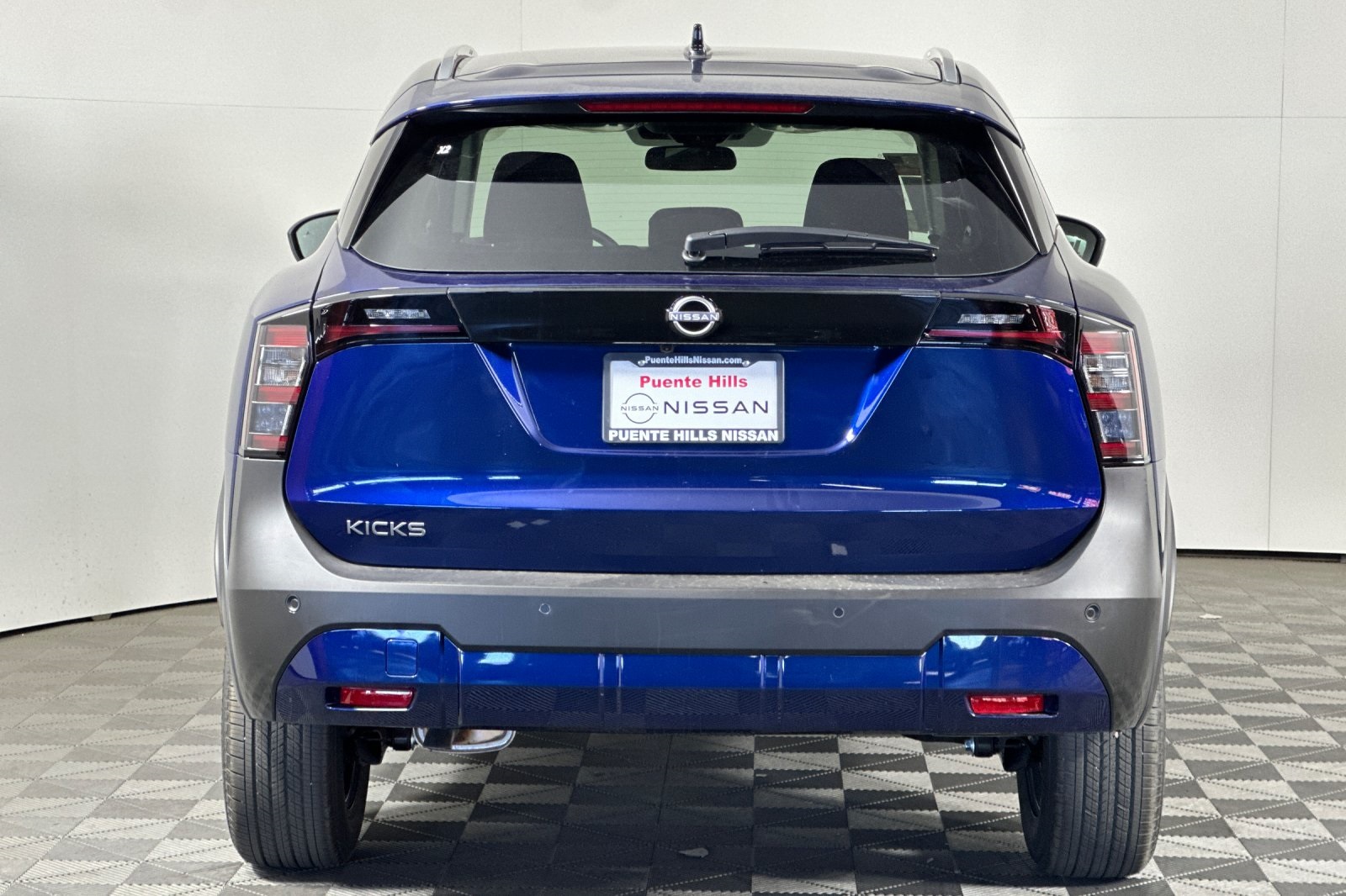 2026 Nissan Kicks SV photo 2