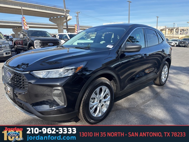 Used Car 2024 Ford Escape  Active For Sale Under $25,000 In San Antonio, Texas