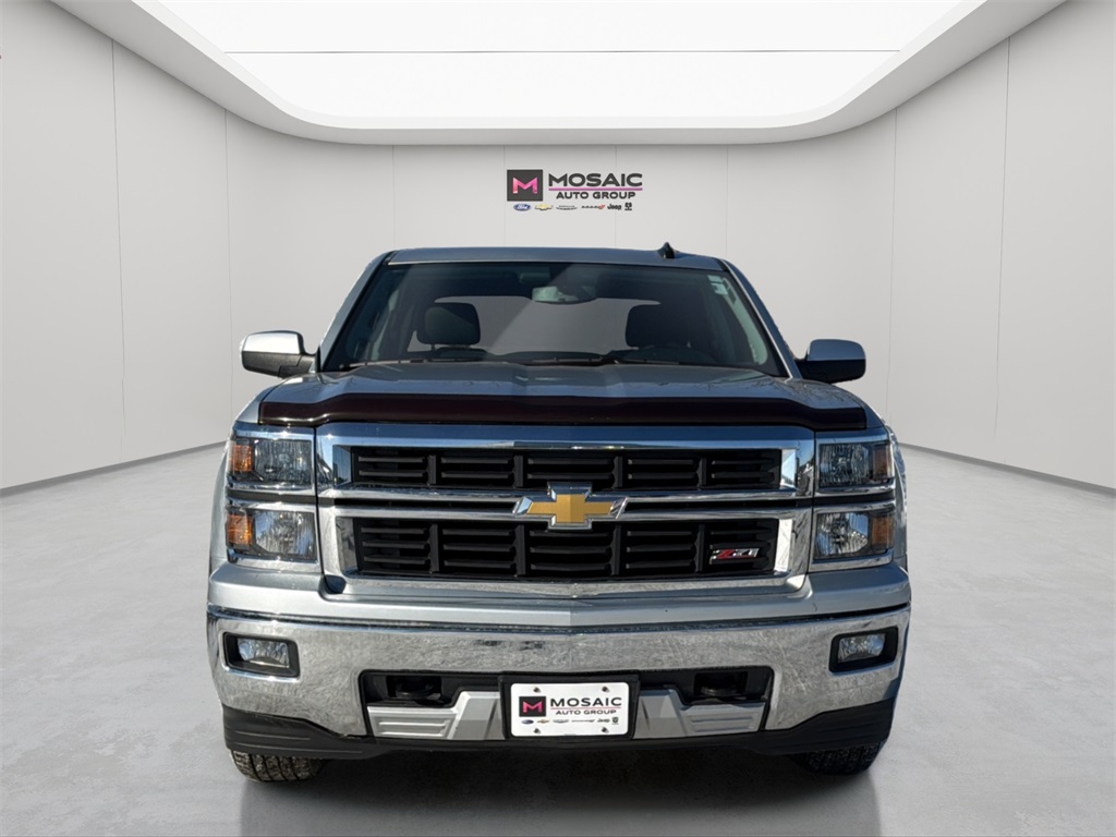 Used 2015 Chevrolet Silverado 1500 LT with VIN 3GCUKREC0FG530573 for sale in Zumbrota, Minnesota