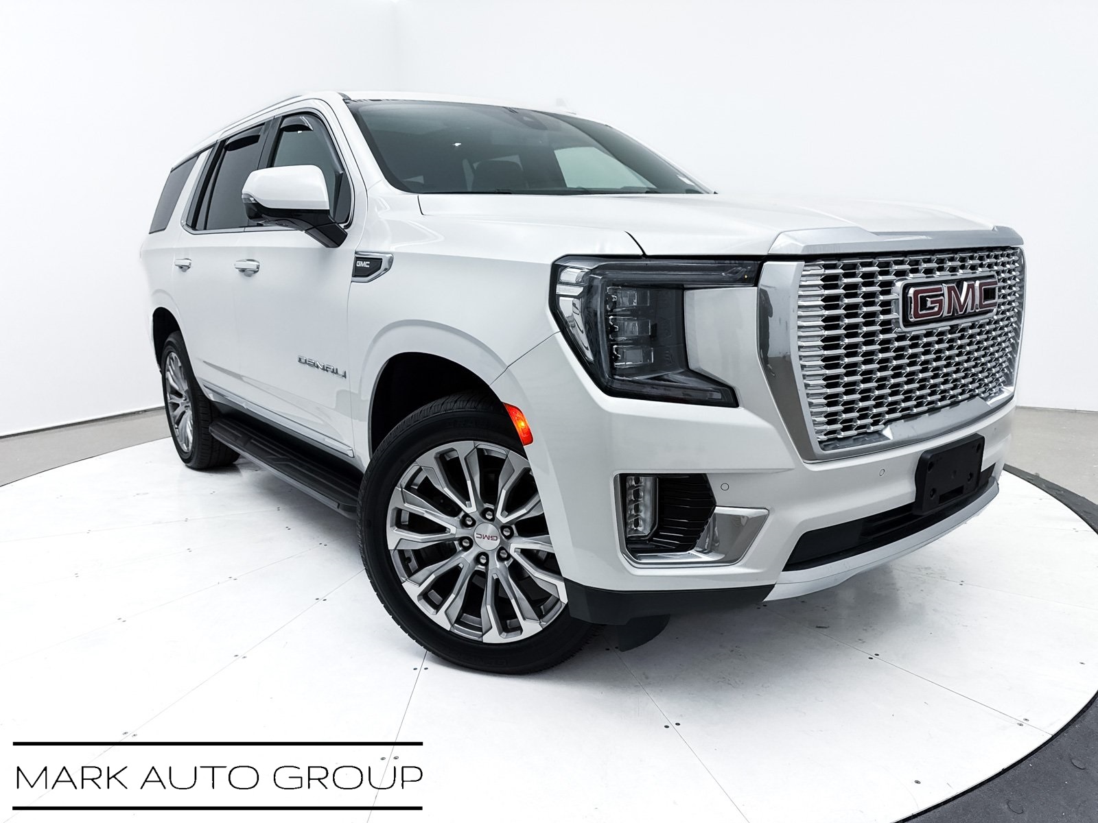 2021 GMC Yukon Denali's photo
