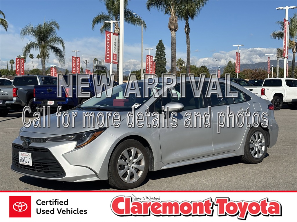 2025 Toyota Corolla LE FWD