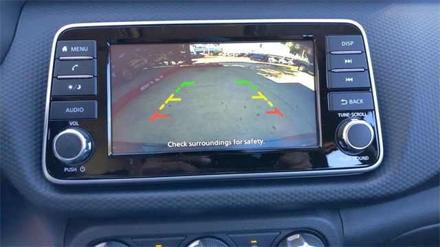 2025 Nissan Kicks Play