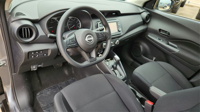 2025 Nissan Kicks Play