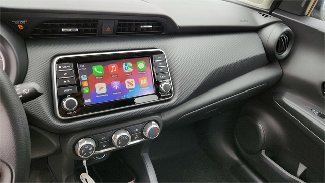 2025 Nissan Kicks Play