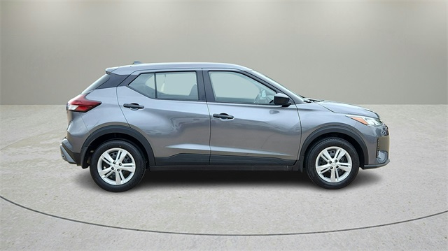 2025 Nissan Kicks Play