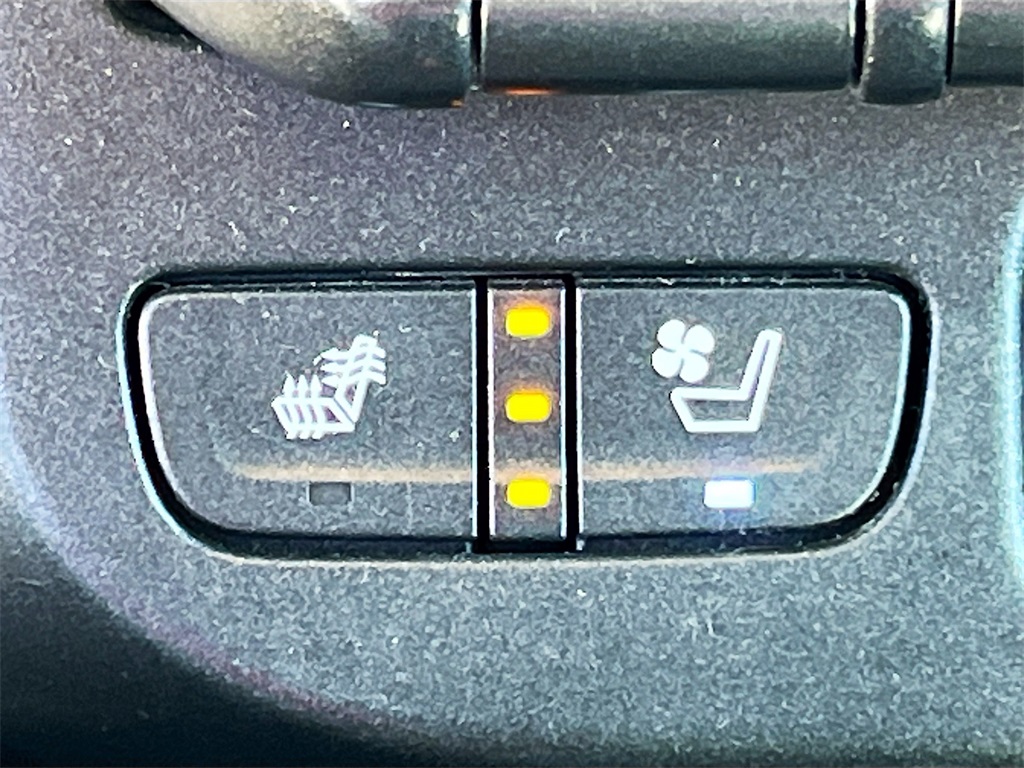 2020 GMC Canyon Denali Black at AutoSavvy Houston Southwest