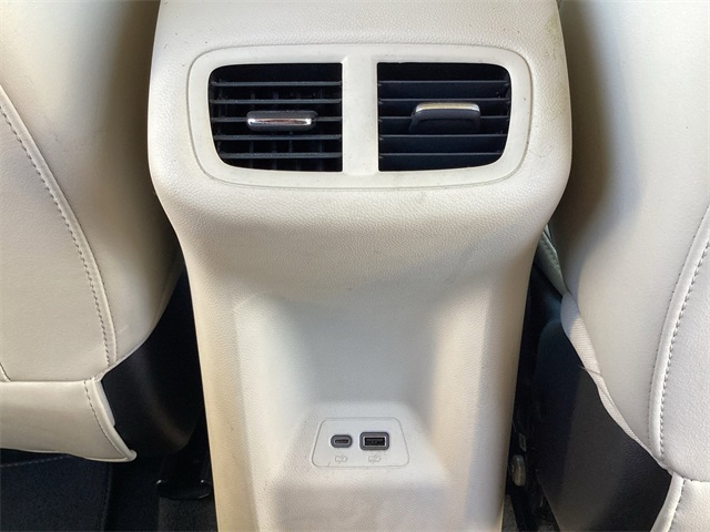 Used Car 2021 Buick Envision  Essence For Sale Under $25,000 In San Antonio, Texas