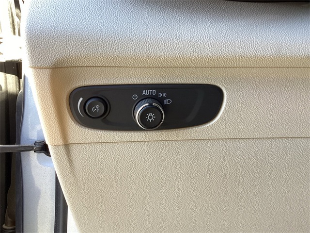 Used Car 2021 Buick Envision  Essence For Sale Under $25,000 In San Antonio, Texas