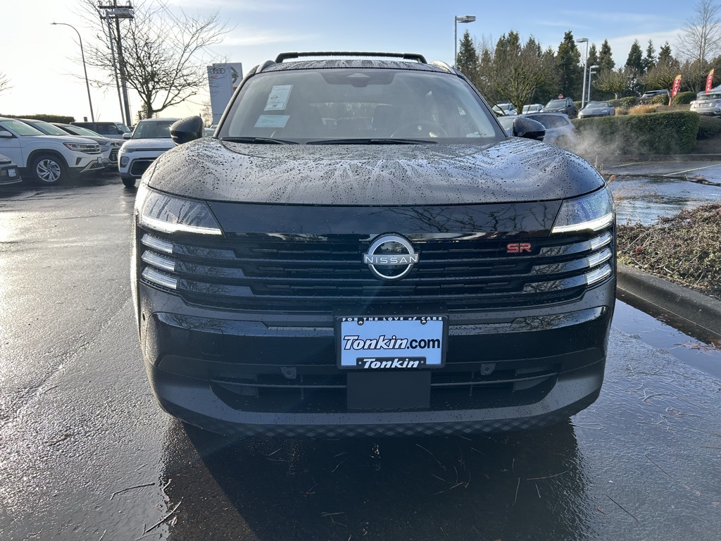 2025 Nissan Kicks SR photo 2