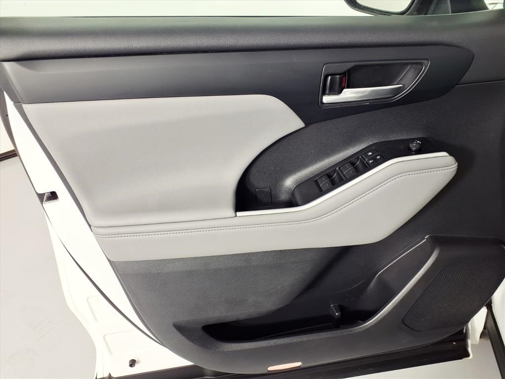 2021 Toyota Highlander XLE  at Don McGill Toyota