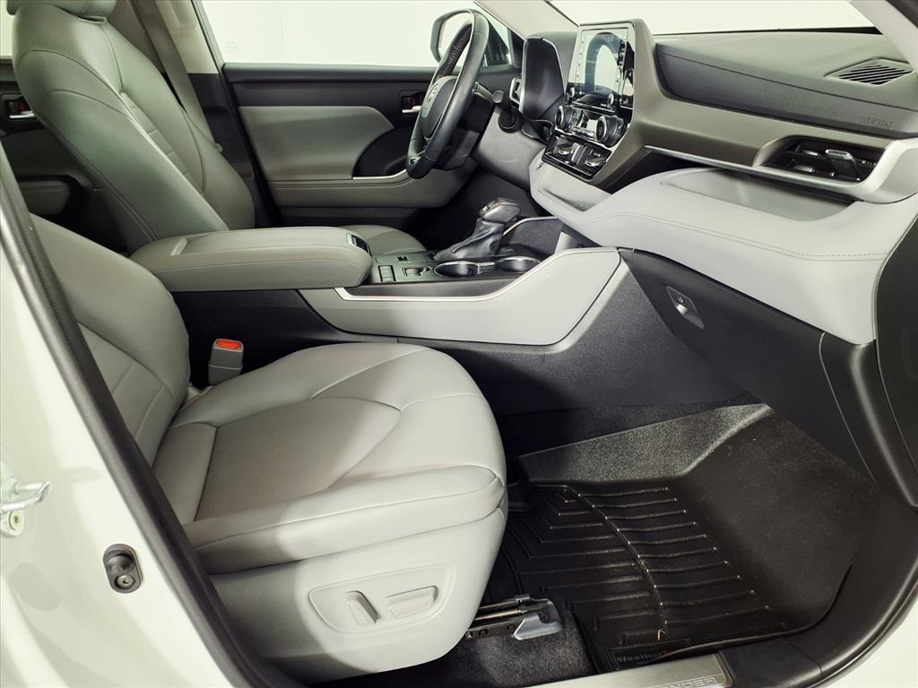 2021 Toyota Highlander XLE  at Don McGill Toyota