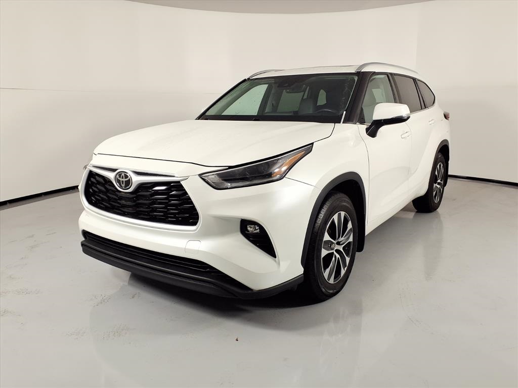 2021 Toyota Highlander XLE  at Don McGill Toyota