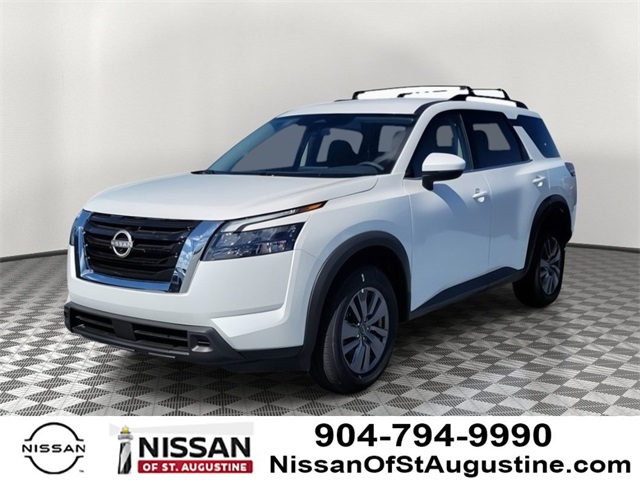 2025 Nissan Pathfinder SV's photo