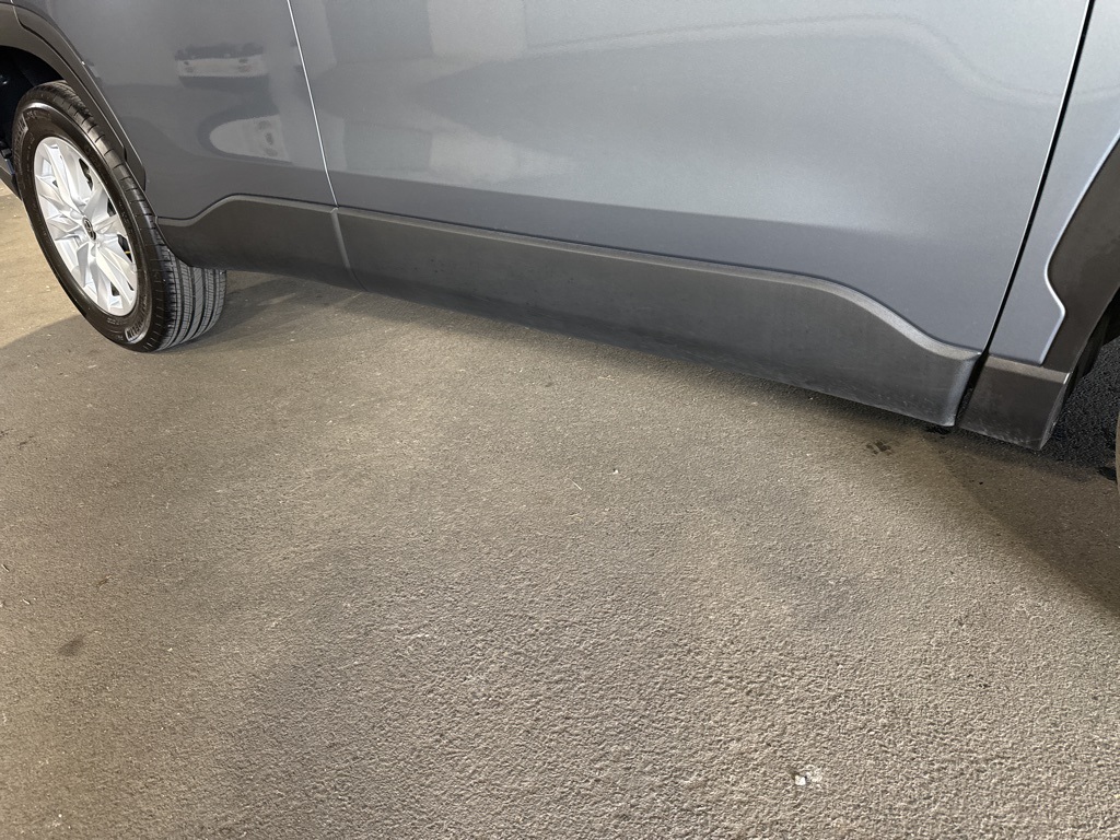 Thumbnail: 2024 Toyota Corolla Cross - 8