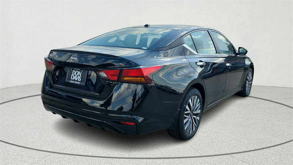 2025 Nissan Altima