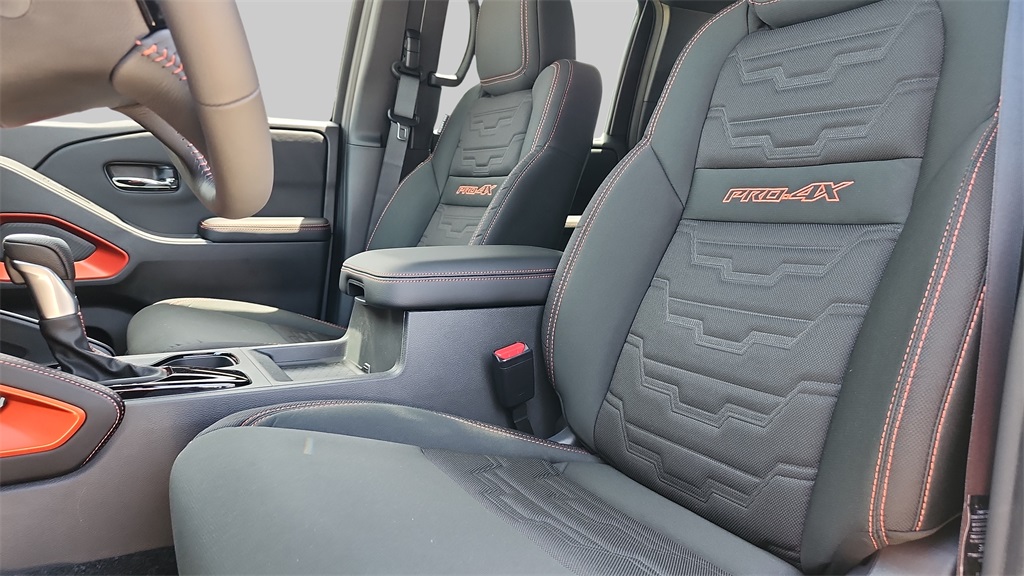 2025 Nissan Frontier