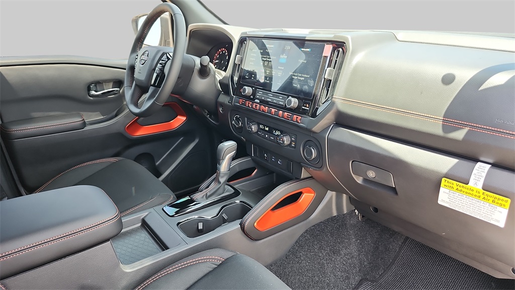 2025 Nissan Frontier