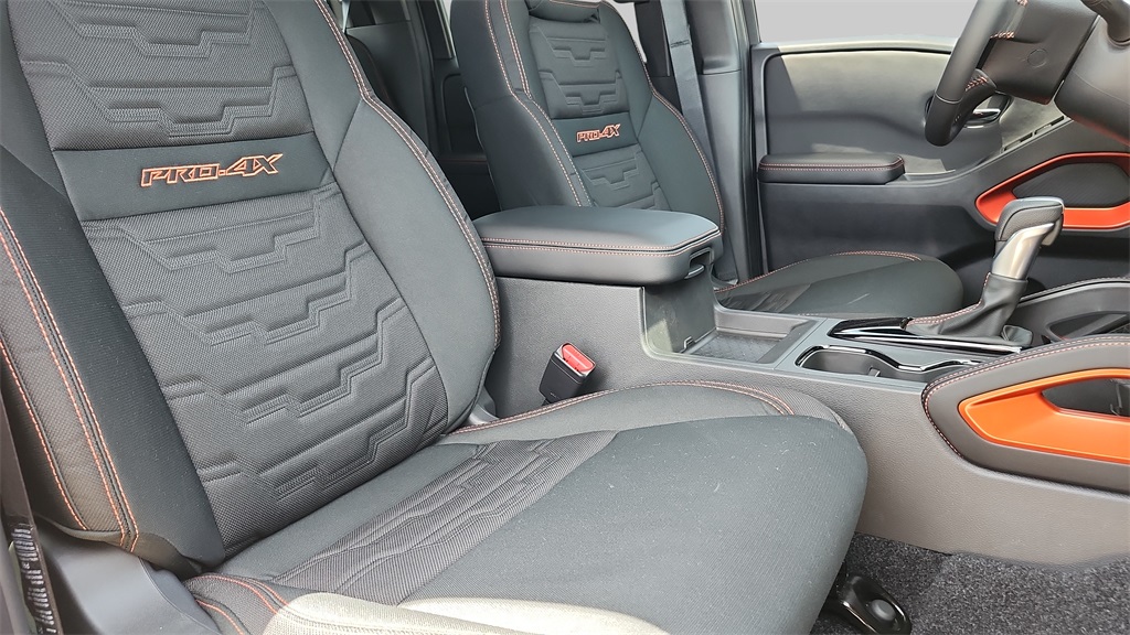 2025 Nissan Frontier