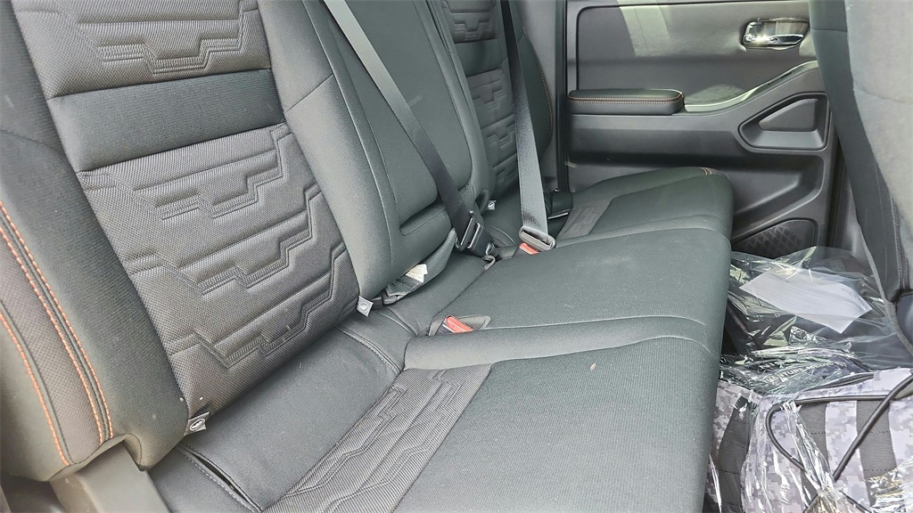 2025 Nissan Frontier