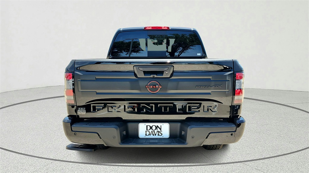 2025 Nissan Frontier