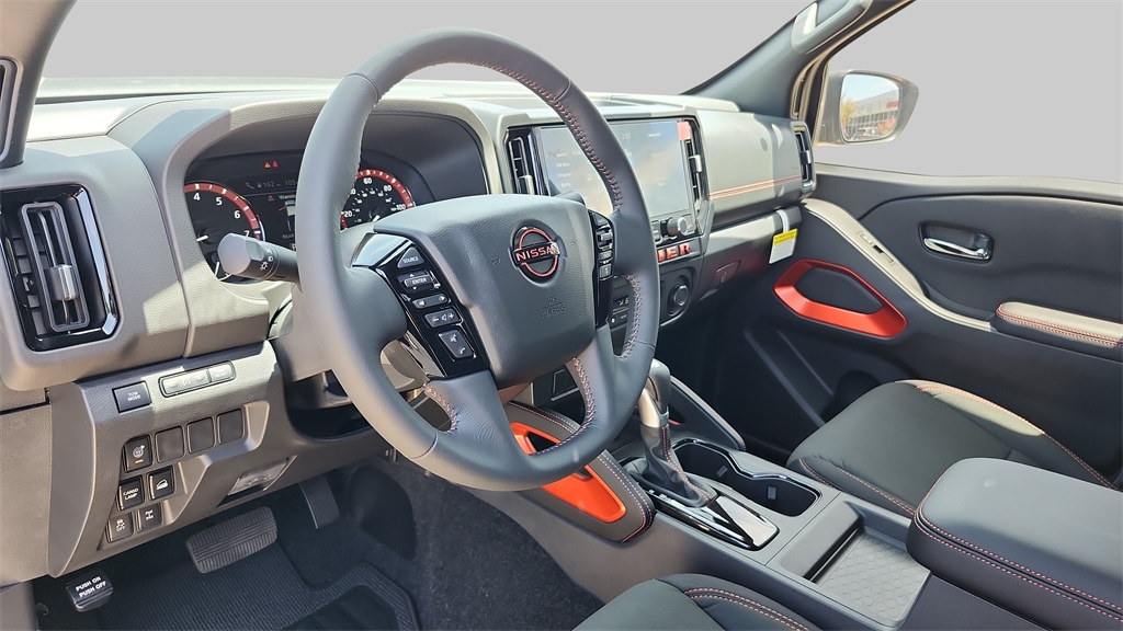 2025 Nissan Frontier