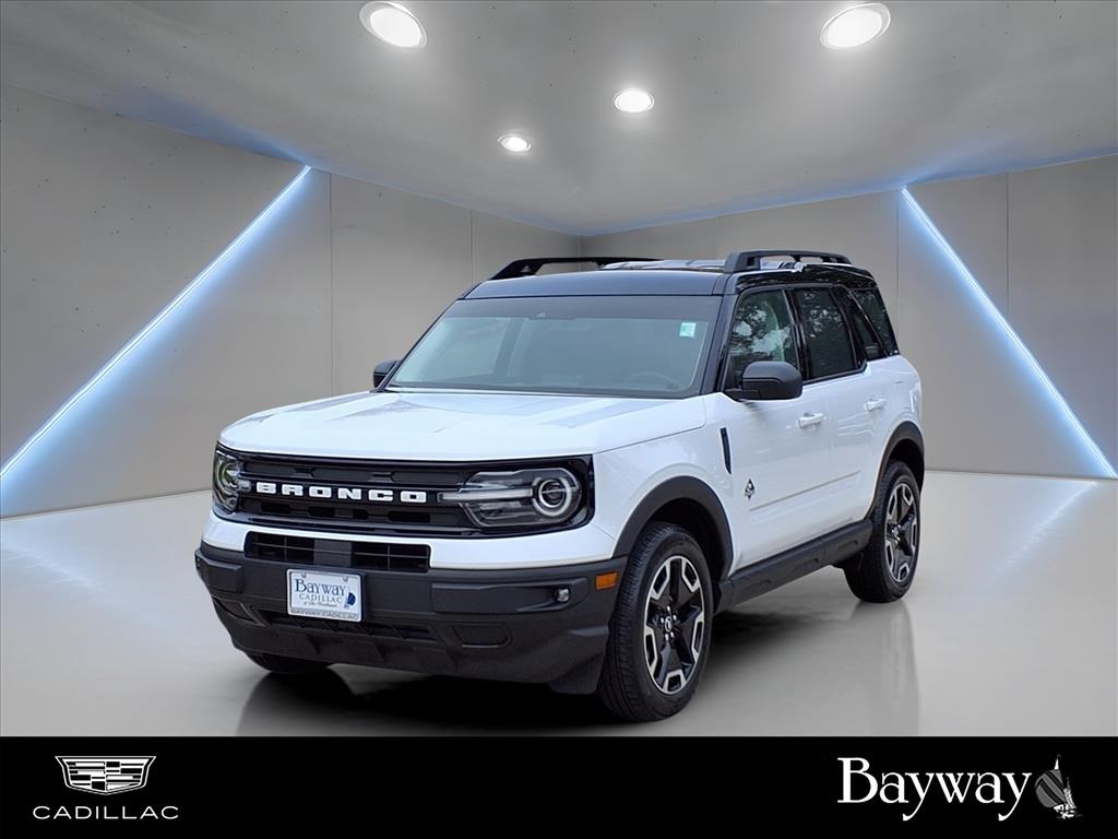 2023 Ford Bronco Sport Outer Banks White at DeMontrond Gulf Freeway