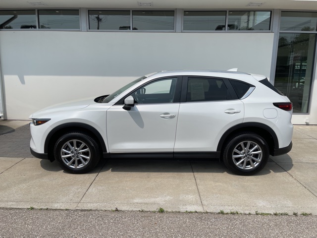 White 2023 MAZDA CX-5 for sale in South Bend, IN Photo 7